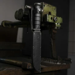 Spartan Blades KA-BAR -KNIFE LOUNGE Sales 2023 07 KnifeLounge Spartan Ka Bar 4 leather