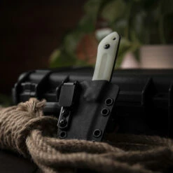 Schwarz Knives Overland Sport -KNIFE LOUNGE Sales 2023 09 KnifeLounge Schwartz Overland jade4