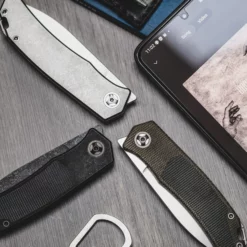 Urban EDC LC Titanium -KNIFE LOUNGE Sales Lifestyle 7 e0264d88 9081 4563 8870 7ec20798f9f4 2000x