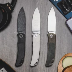 Urban EDC LC Titanium -KNIFE LOUNGE Sales Lifestyle 8 8807bfe7 5b0d 4568 b4de 93a87de4d48c 2000x