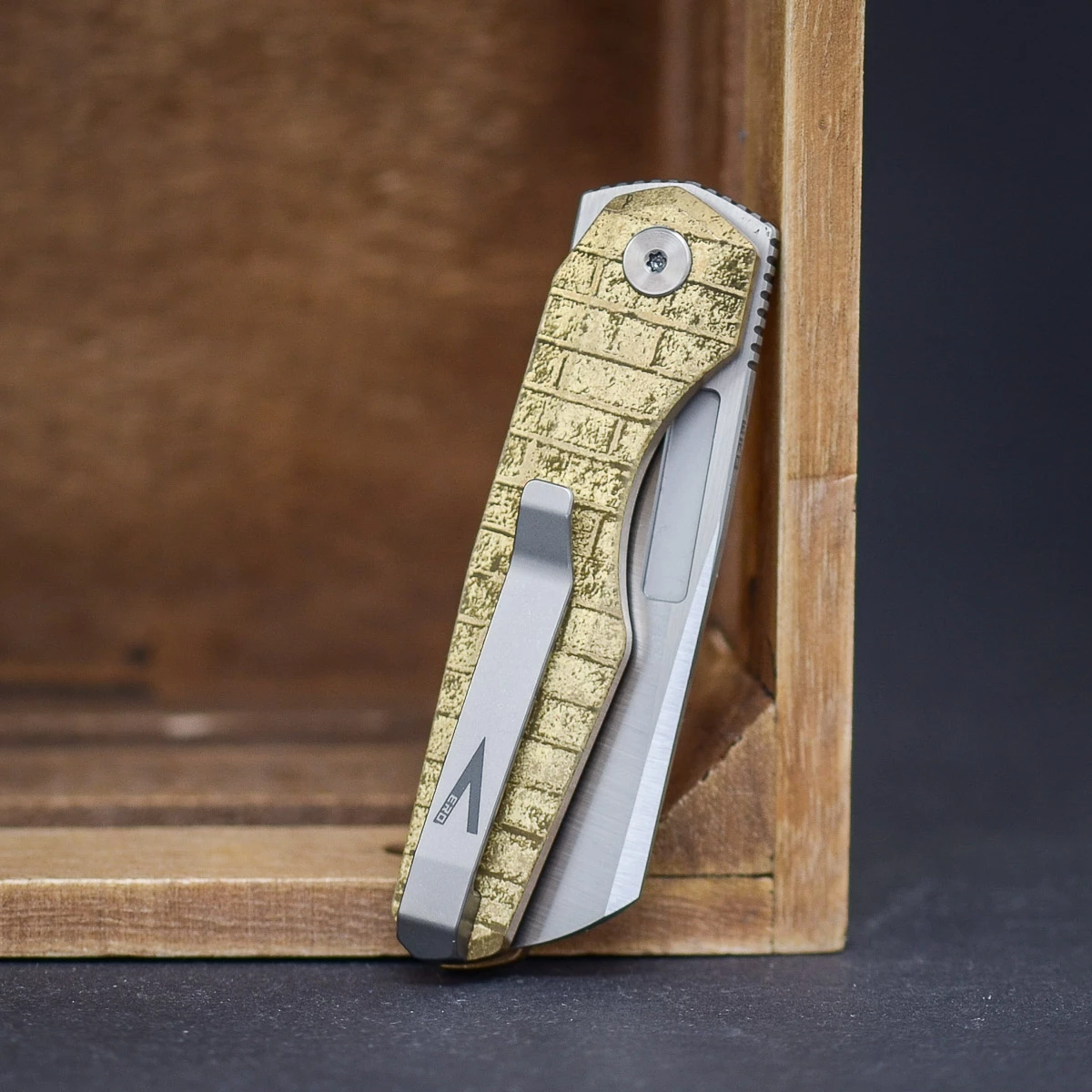 Vero Engineering Neuron Brass Brick 4 Vero Engineering Neuron Brass Brick - Image 2