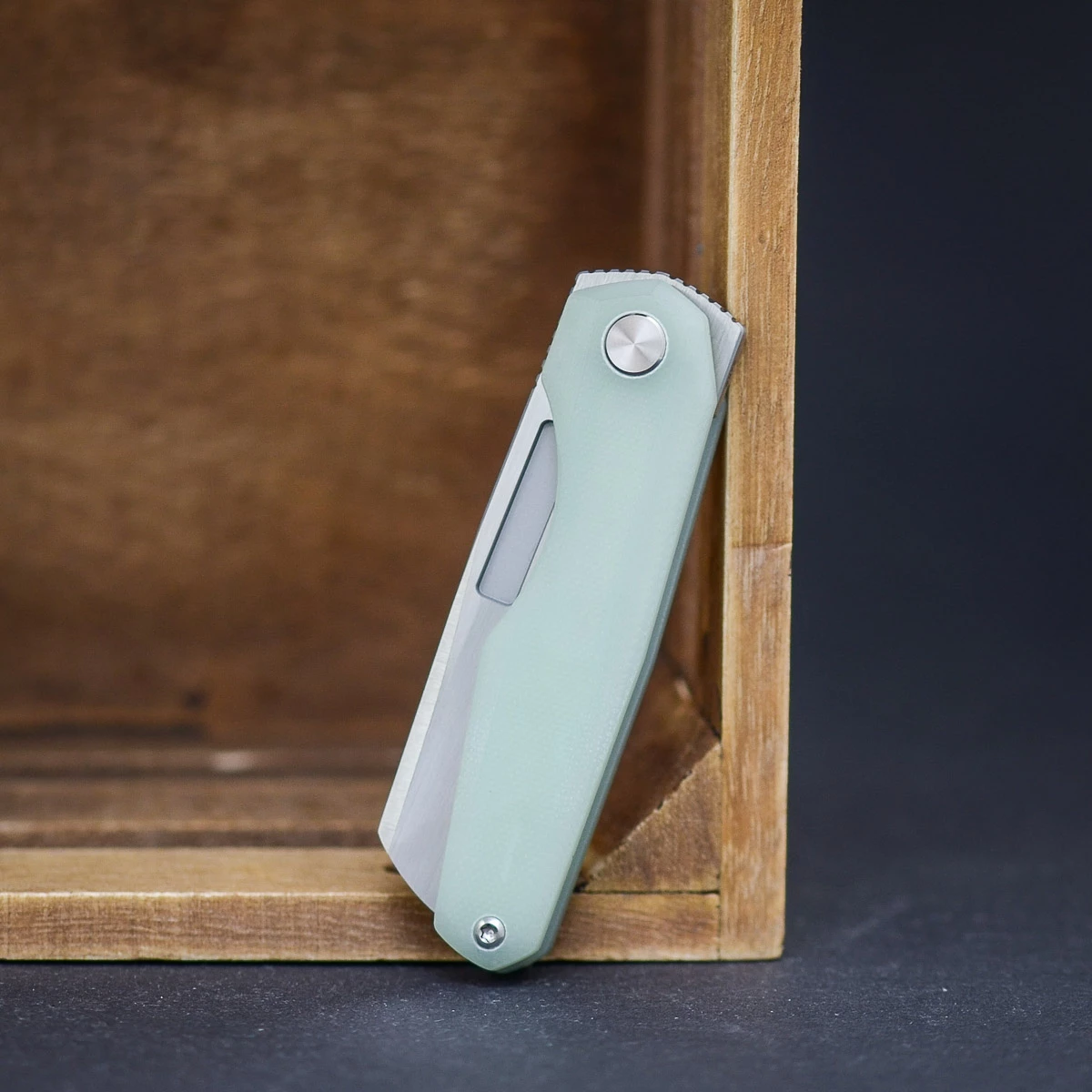 Vero Neuron Jade G10 Hand Satin 6 Vero Neuron Jade G10 Hand Satin - Image 4