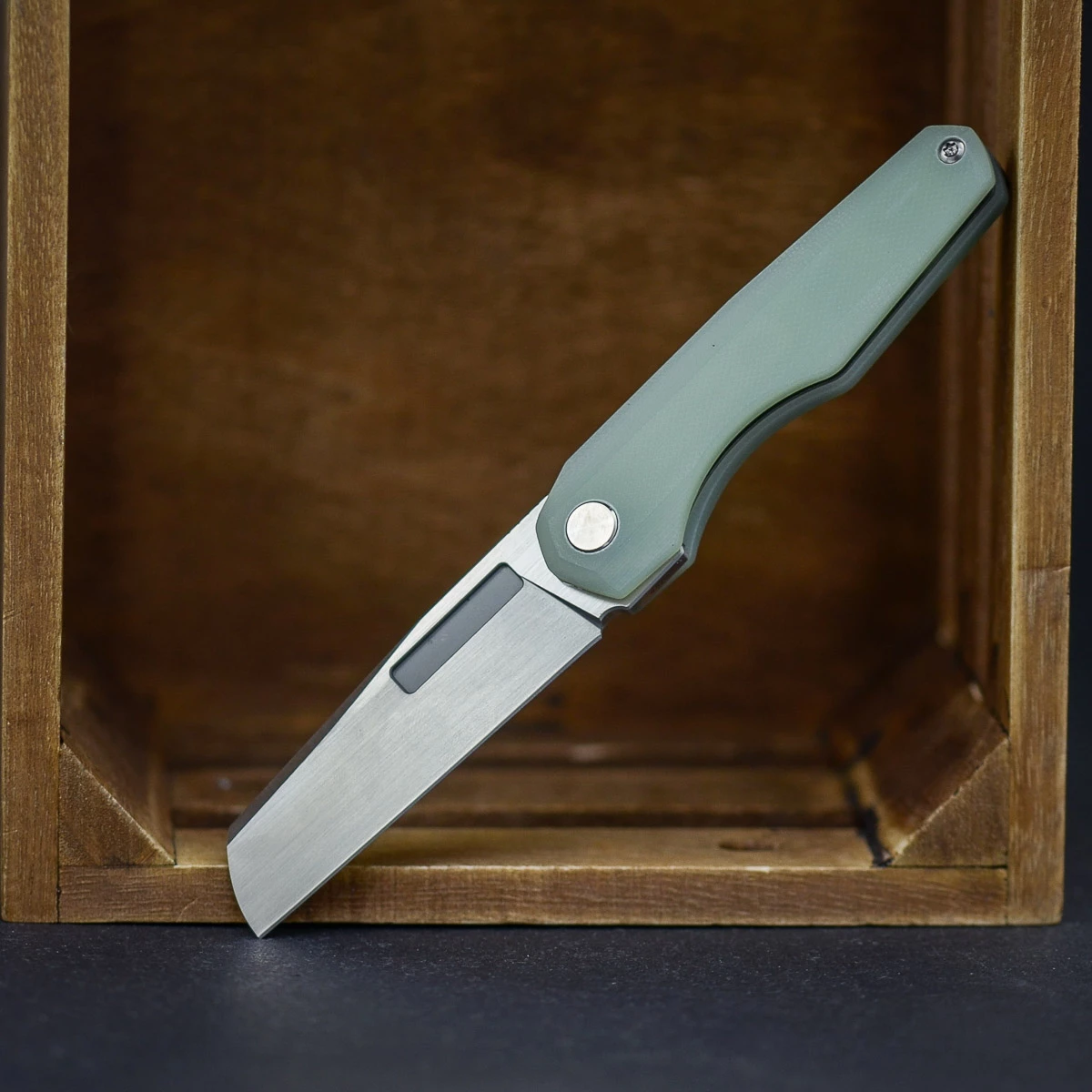 Vero Neuron Jade G10 Hand Satin 3 Vero Neuron Jade G10 Hand Satin