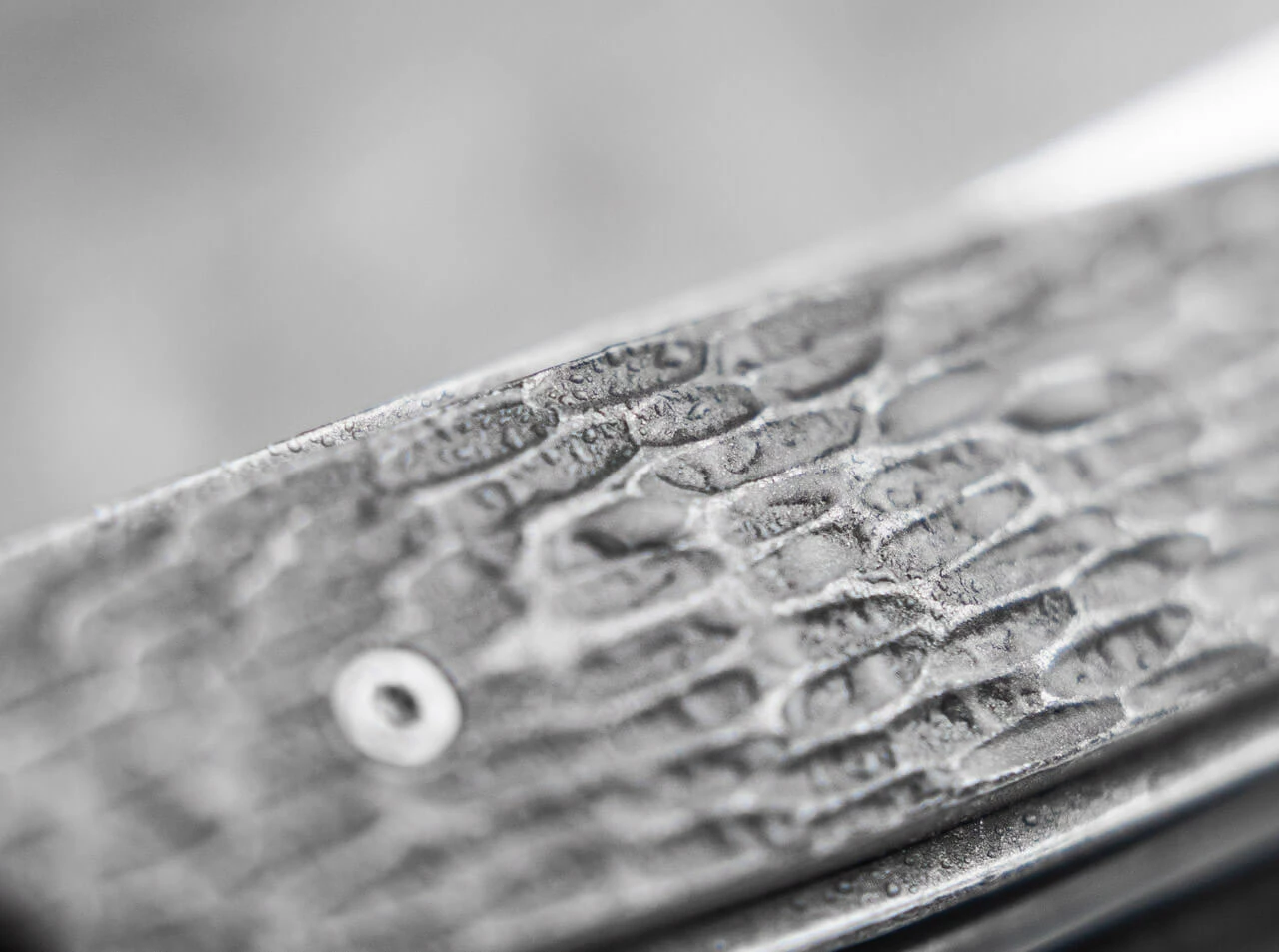 Böker Plus Urban Trapper Jigged Titanium 7 Böker Plus Urban Trapper Jigged Titanium - Image 5