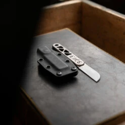 Front Page -KNIFE LOUNGE Sales img 0039 copy