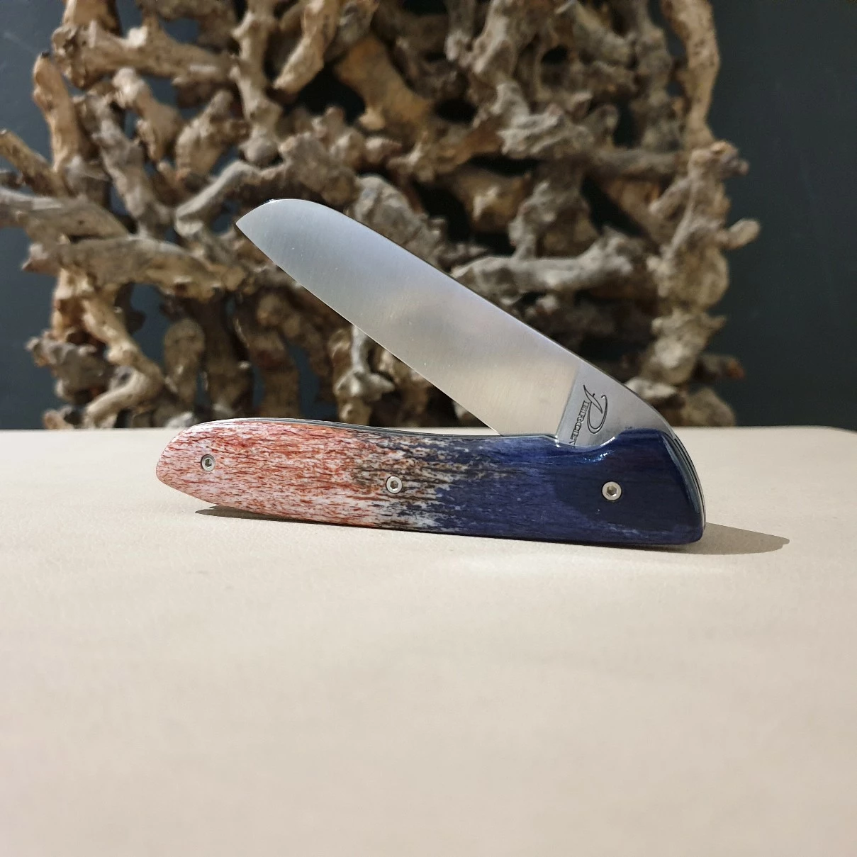 Perceval L08 Giraffe Bone 3 Perceval L08 Giraffe Bone